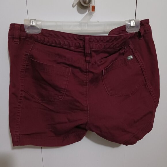 The North Face Maroon Shorts Women's Size 4 Regular - Picture 2 of 3